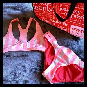 Lululemon swimsuit (NEW)